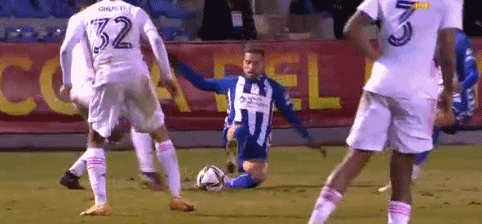 国安1-2遭河内公安逆转出局，张健智神扑难救主，阮庭北绝杀