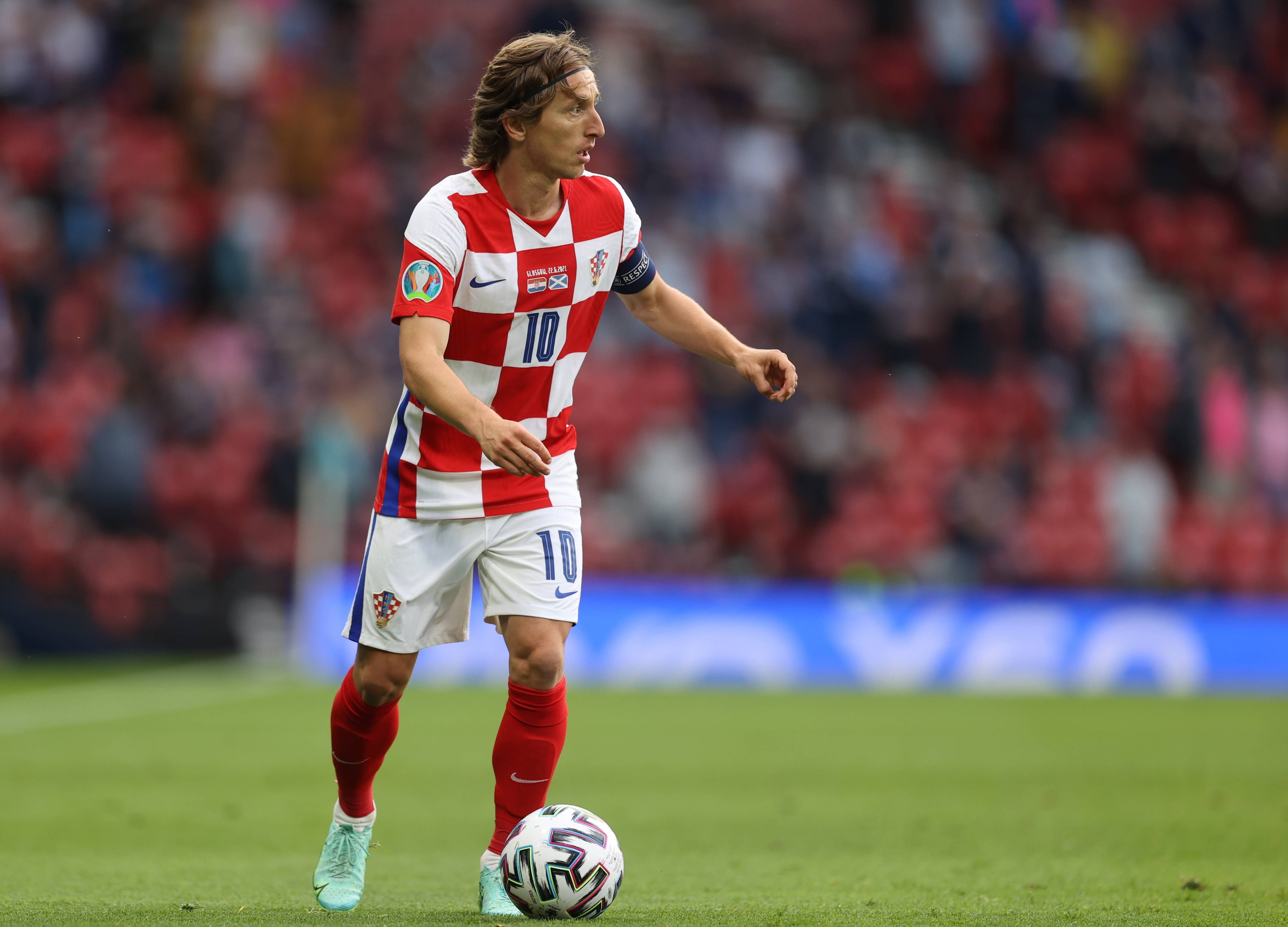 齐沃：我不相信利物浦现在的困难时刻，他们的球员能度过任何难关