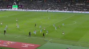 澳超官方：中央海岸水手vs悉尼FC因雷电天气推迟1个小时开球